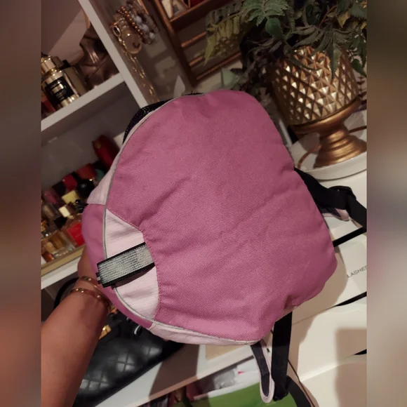 Purple backpack - Picture 2 of 9